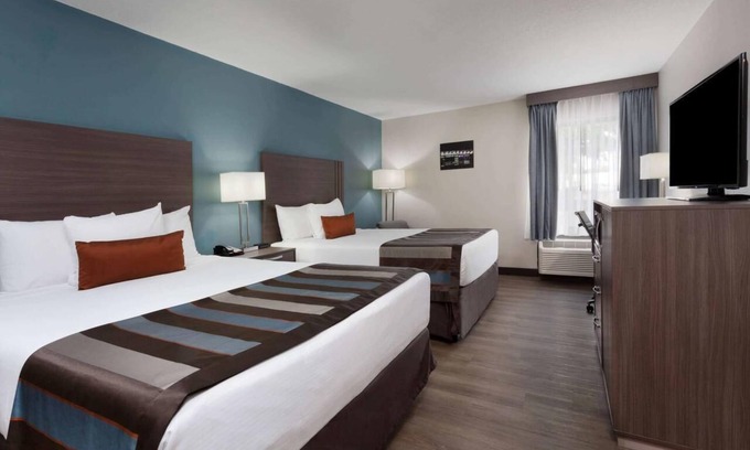 Florida Central Atlantic Coast Hotel | Spacious Resort-Style Stay Near Disney Springs + Easy Drive to Orlando’s Best Th