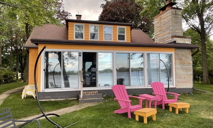 Suring Cottage | Spacious Retreat on Kelly Lake that will accommodate the entire family!