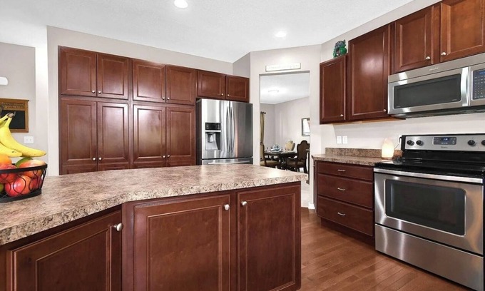 Canal Winchester House | Spacious room in a house with AC in Canal Winchester - Perfect for a getaway