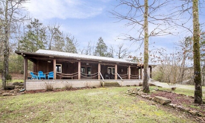 Higden House | Spacious, Serene Greers Ferry Lake Getaway w/ lake access
