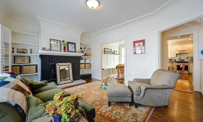Central Richmond House | Spacious SF Haven: Cozy Bedrooms & Modern Kitchen - Safest neighborhood in SF