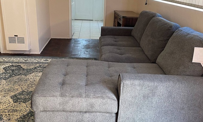 Pico Apartment | Spacious Single Apt D In Santa Monica