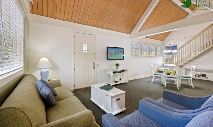 Palmetto Dunes Resort | Spacious Studio w/Loft in Palmetto Dunes. Close to beach, golf, tennis & more!