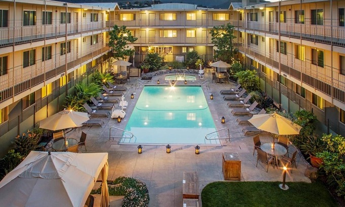 Corte Madera Hotel | Spacious Suite | Courtyard | Outdoor Pool | Free Parking | BBQ Area