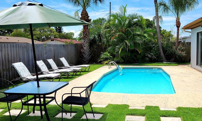 Toussie Terrace House | Spacious & Tranquil 4 Bedroom Pool Home Near Downtown in Quiet Neighborhood