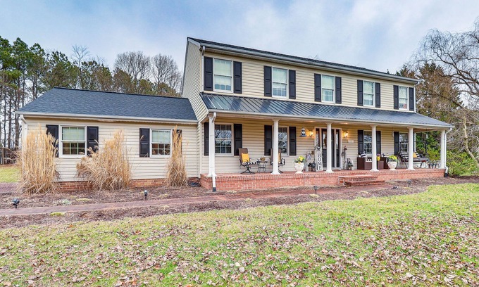 Trappe House | Spacious Trappe Getaway w/Outdoor Pool & Gazebo!