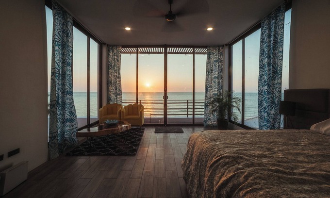 Merida House | Spacious, Upscale Waterfront Beach House! Sun, Fun and Privacy at its best!