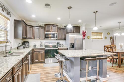 West Columbia House | Spacious West Columbia Home with Patio and Grill!