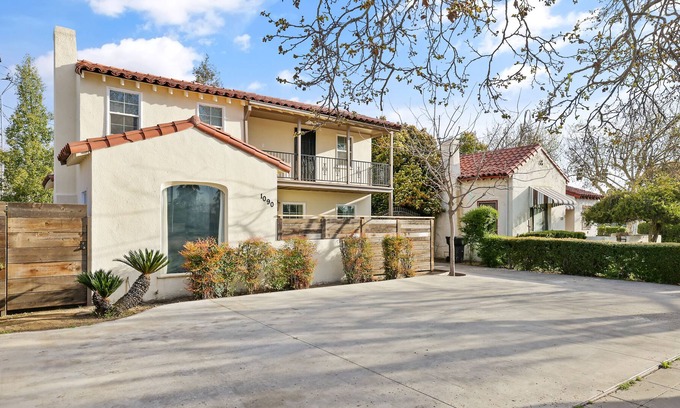 Tulare House | Spanish Revival Tulare near the Sequoias| next to HWY99