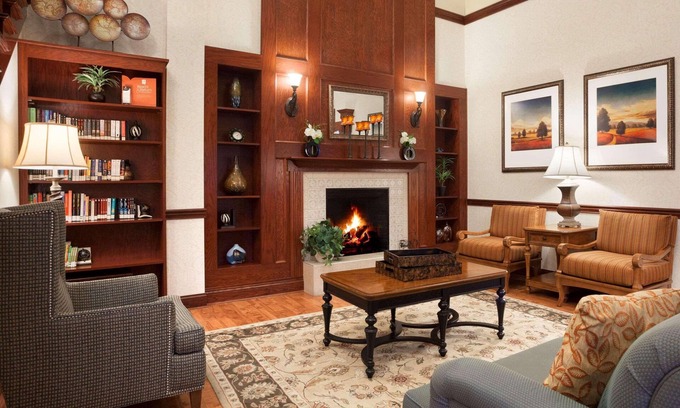 California Hotel | Spark by Hilton California Lexington Park