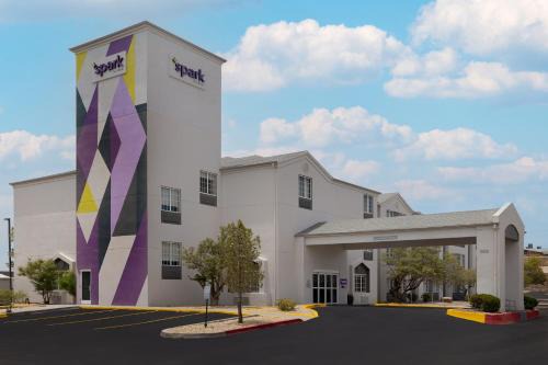 El Paso Hotel | Spark by Hilton El Paso University