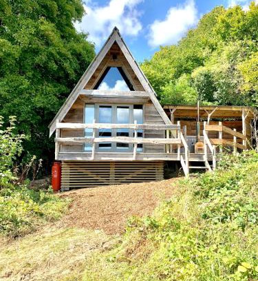 Barham Cabin | Sparrow Cabin Hot Tub