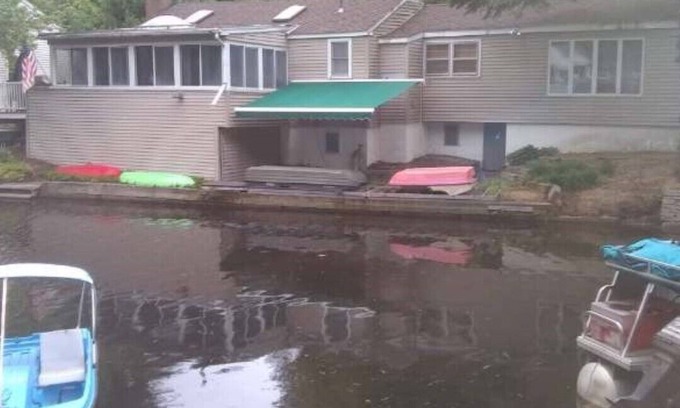 Holland House | * SPECIAL WEEKLY AND WEEKEND RENTALS! NEGOTIABLE! PLEASE INQUIRE! *