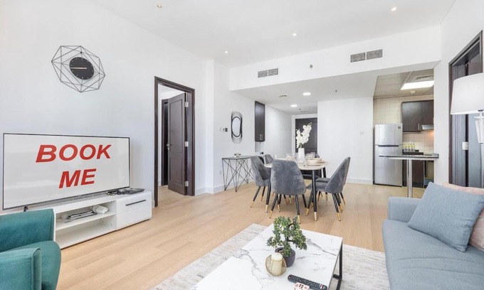 Trade Centre 1 Apartment | Spectacular flat near the beach