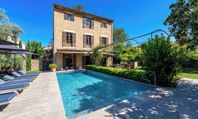 Soller House | Spectacular House with Large Pool and Extensive Views Close to Square