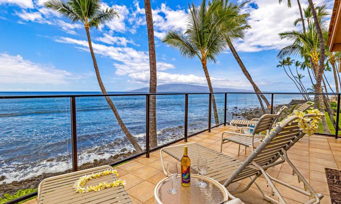Historic Lahaina Front Street House | Spectacular Maui Family vacation home - 4 bedroom + den, 4 bath, AC, pool.