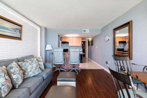 Myrtle Beach Apartment | Spectacular Oceanfront Condo