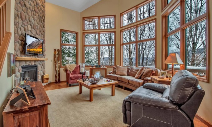 Ellicottville House | Spectacular Ski Townhouse across from Holiday Valley