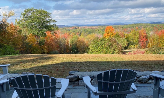 New London House | Spectacular Views and Sunsets in the Lake Sunapee Region