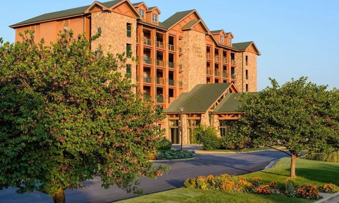 Branson Condo | SPEND THE WEEK BEFORE THANKSGIVING AT BRANSKIN = 2 BEDROOM GRAND VILLA