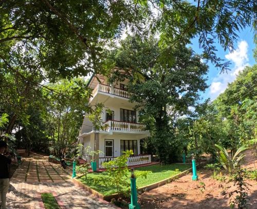 Moragaswewa Hotel | Spice Village Hotel & Restaurant