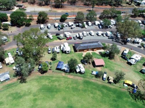 Parkes Resort | Spicer Caravan Park