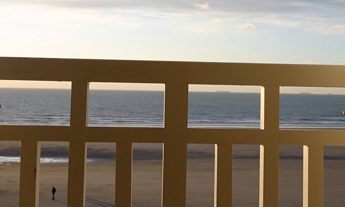 Wimereux Apartment | Splendid sea view, apprt. 50 m² completely renovated! WIRELESS