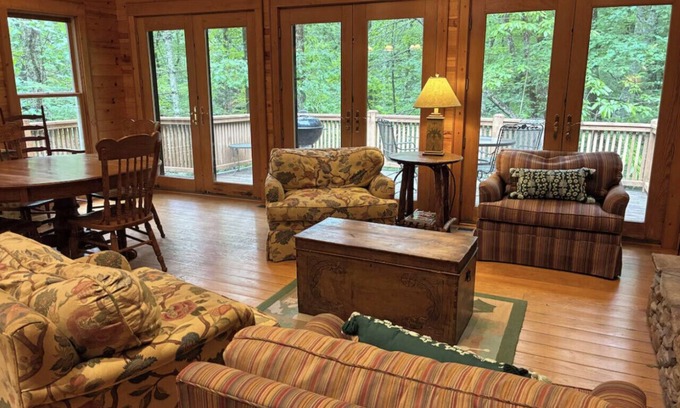 Wiley House | Splendor Mountain Sapphire Cabin