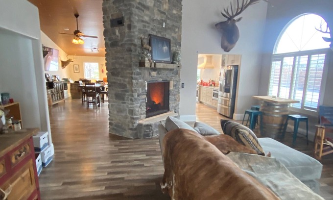 Spanish Springs House | Spontaneous home