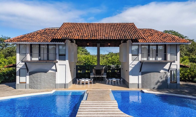 Playa Negra Apartment | Spora Sunset Loft – Coastal Bliss Retreat