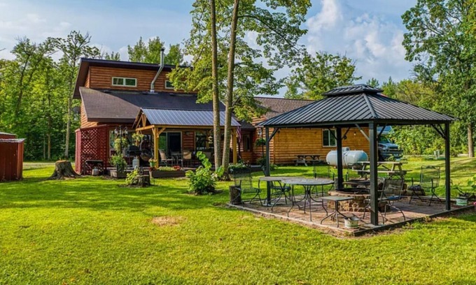 Beltrami County Cabin | Sportsman’s Paradise! Fishing,Hunting ATV. 300 ft. from Upper Red Lake Kelliher!