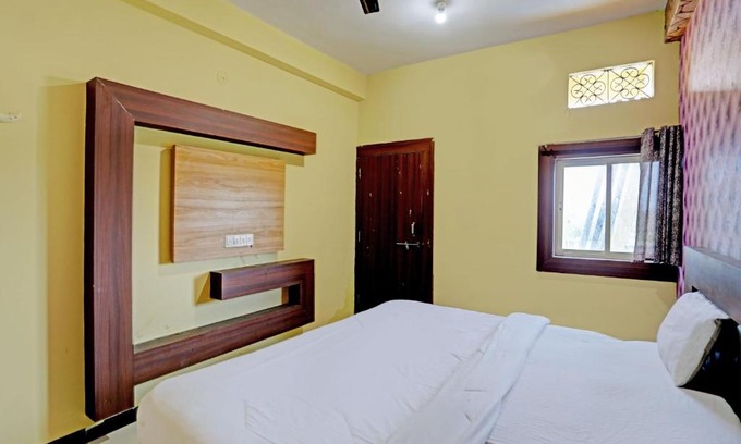 Sehore Hotel | SPOT ON Skydew Oyo Hotel