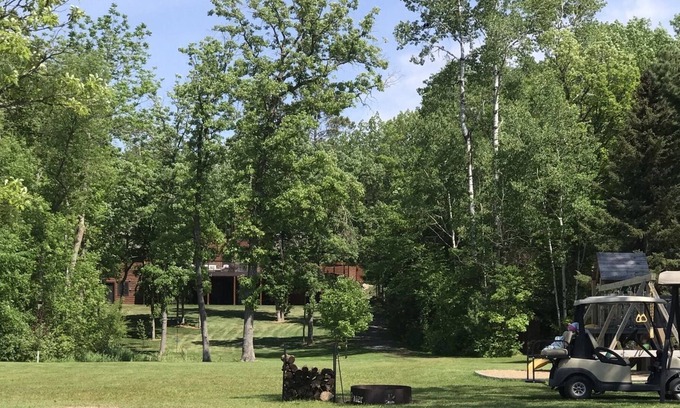 Puposky House | Sprawling home on pristine northern Minnesota lake
