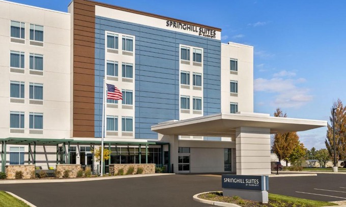 Camp Hill Hotel | SpringHill Suites by Marriott Camp Hill