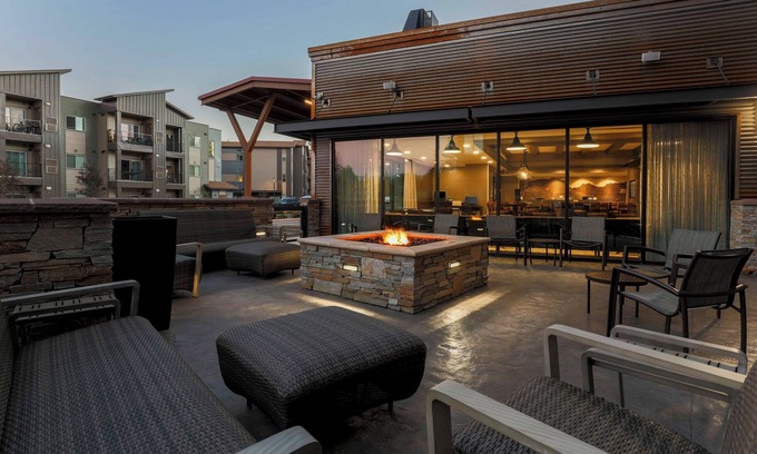 Truckee Hotel | SpringHill Suites by Marriott Truckee Lake Tahoe