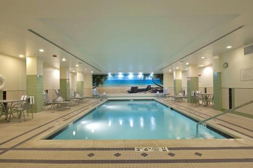 Norwood Park Hotel | SpringHill Suites by Marriott Chicago O'Hare