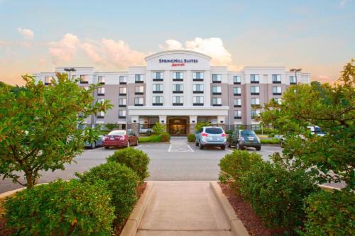 Tarentum Hotel | SpringHill Suites Pittsburgh Mills