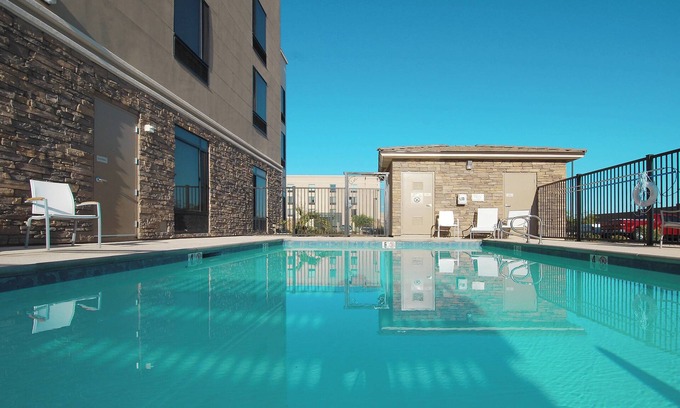 North Las Vegas Hotel | SpringHill Suites Las Vegas North Speedway