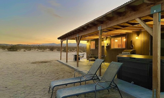 Landers House | 🌵 Spy Mountain Hideout on 5 Acres w/Hot Tub | ATV Paradise & Privacy 🌵