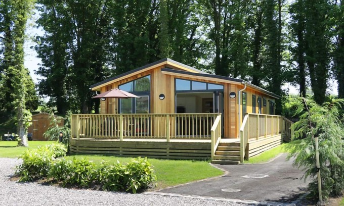 Gargrave Cottage | SQUIRREL LODGE, family friendly, luxury holiday cottage in Gargrave