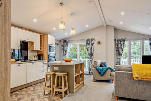 Ryde House | St Helens Beach Retreat