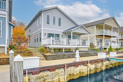 Saint Joseph House | St Joseph River, Lake Michigan Access Luxury Home