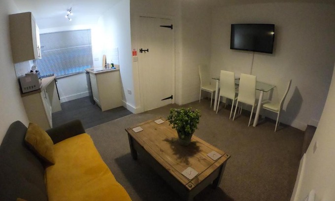 Newark Apartment | St Leonards cottage