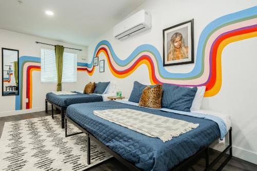 Beverly Green House | St Louis Private Vegas Oasis Prime Location, Patio & Games