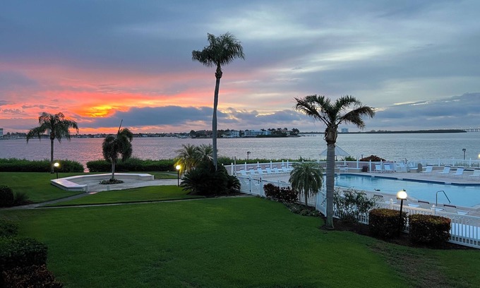 Palma del Mar Condo | St. Petersburg Isla del Sol St. Pete Beach Updated Condo on Water 2 Bed Gorgeous