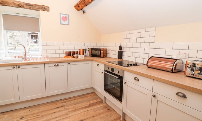 Oswestry House | Stabl, Plas Moelfre Hall Barns