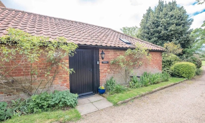 Saxmundham Apartment | Stables at Valley Farm Barns, Snape