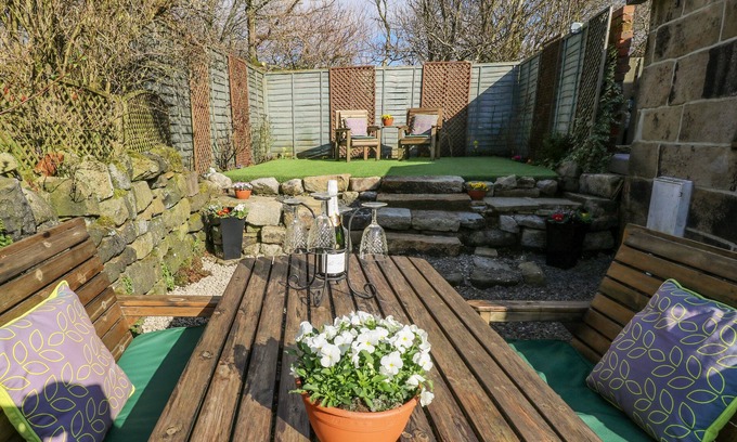 Todmorden Cottage | Stables Cottage
