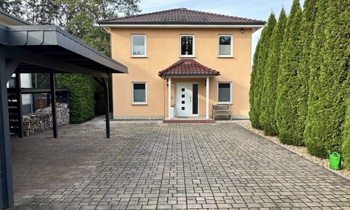 Portitz Villa | Stadtvilla in Leipzig 7 Personen 3 Schlafzimmer 2 Bäder Garten und Terrasse