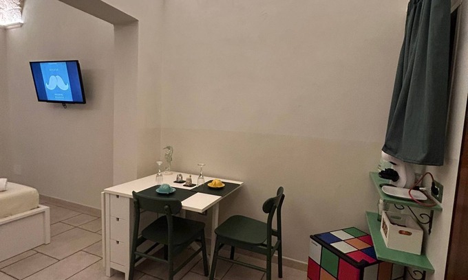 Pulsano House | Standard Double Room – Comfort in Pulsano Old Town